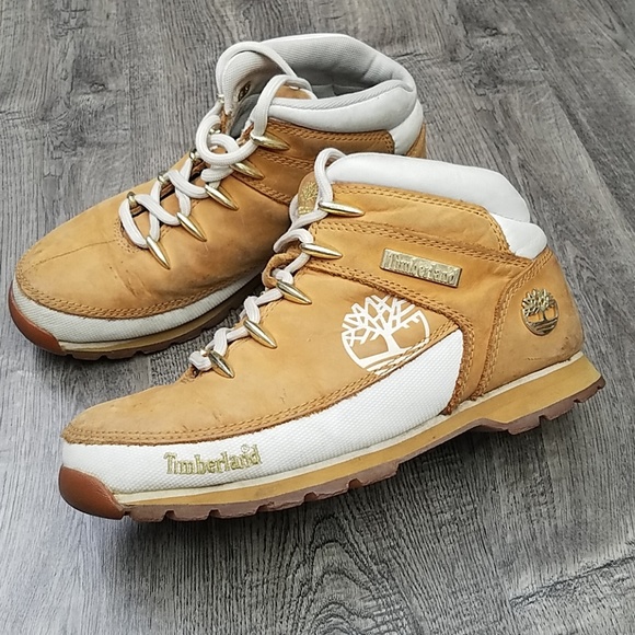 timberland gold logo